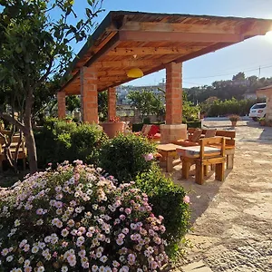 villa-josana.albaniahotels.org/