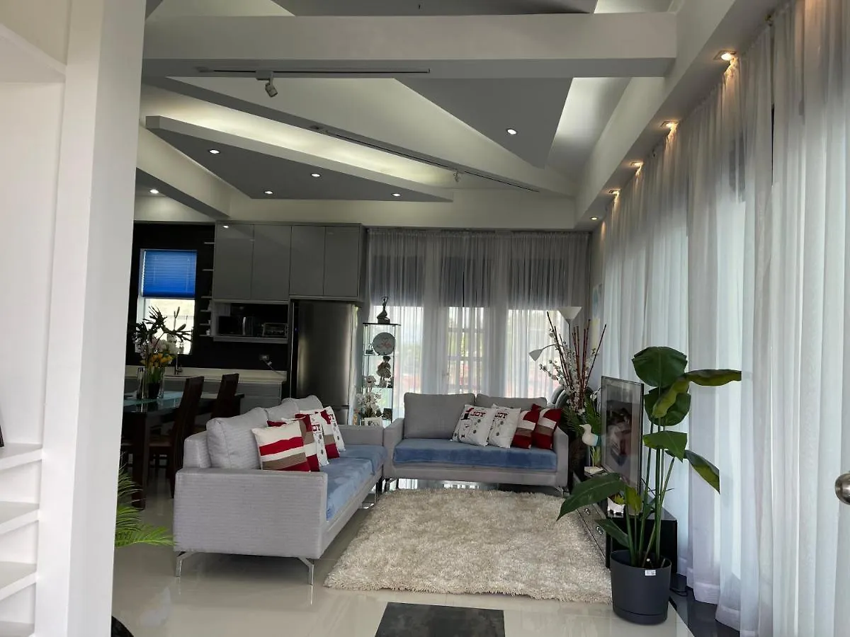 Anavada Suites - Davao City 5*,