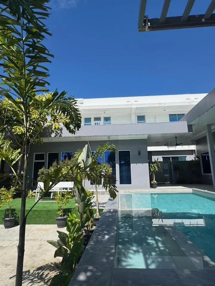 Anavada Suites - Davao City Guest house