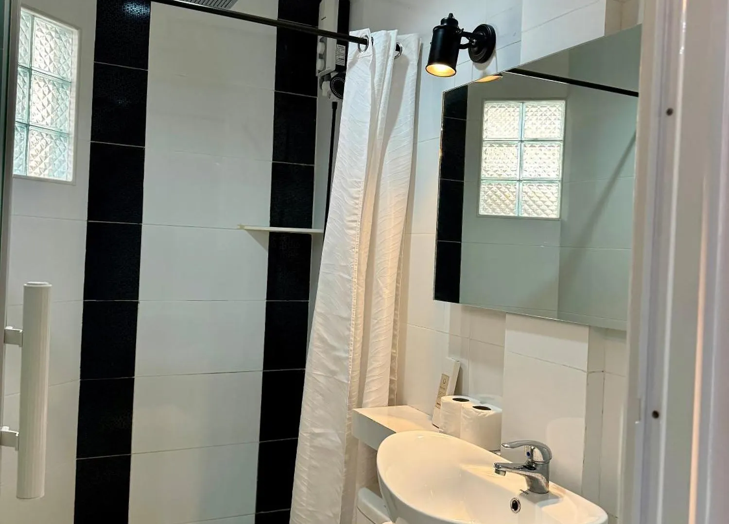 Anavada Suites - Davao City Guest house