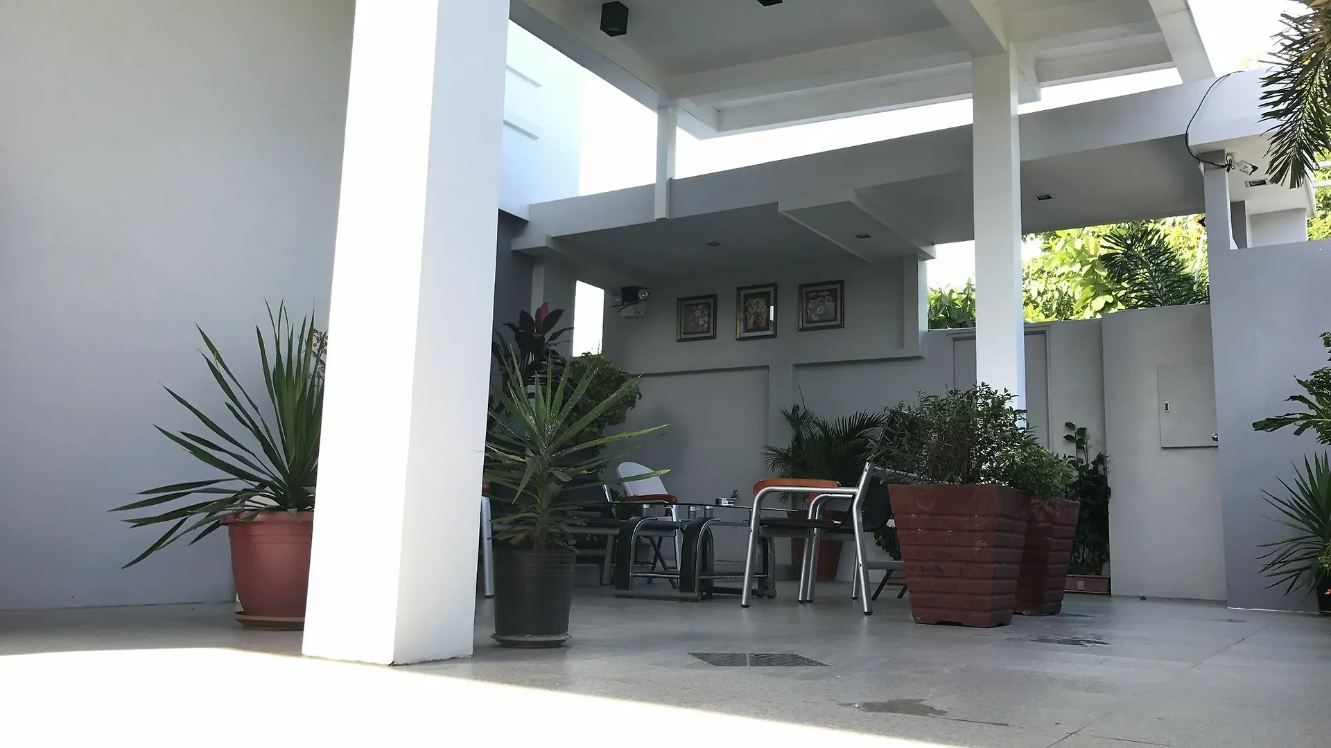 ***** Guest house Anavada Suites - Davao City Philippines